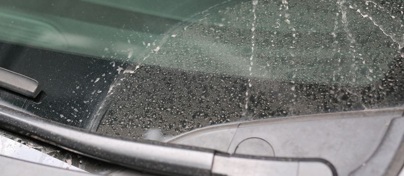 dust-on-car-windshield